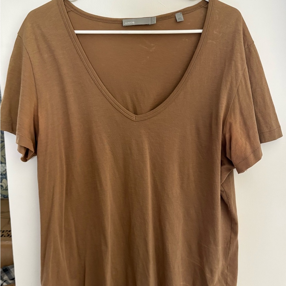 Lot of 2 Vince brand t-shirts. EUC. Black and brown. - Picture 4 of 6